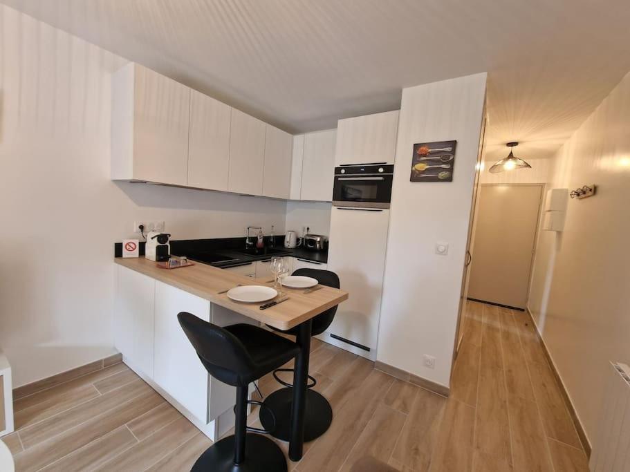 T2 Neuf, Parking Prive,Acces Mer Bandol Exterior photo